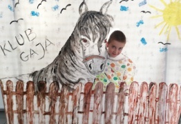  (photo)