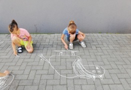  (photo)