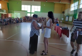  (photo)