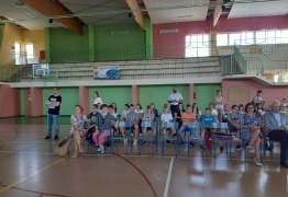 (photo)