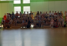  (photo)