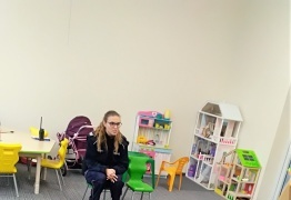  (photo)