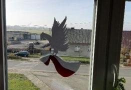  (photo)