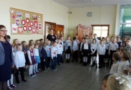  (photo)