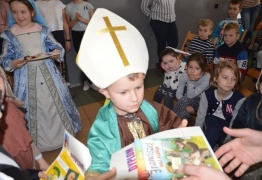  (photo)