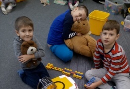  (photo)