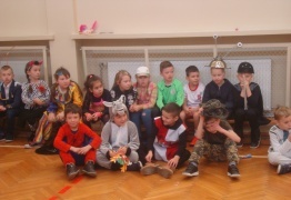  (photo)