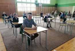  (photo)