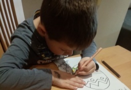  (photo)