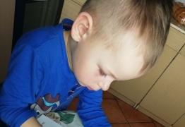  (photo)