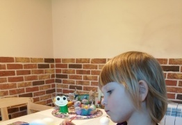 (photo)