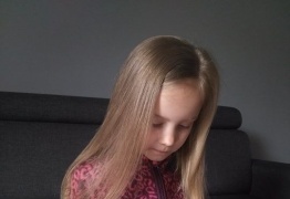  (photo)
