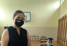  (photo)