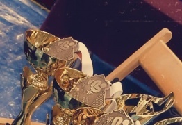  (photo)