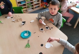 4 (photo)
