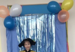  (photo)