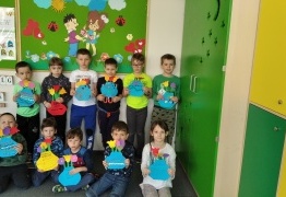  (photo)