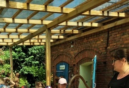  (photo)
