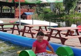  (photo)