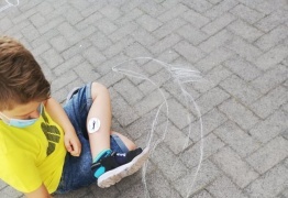  (photo)