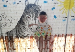  (photo)