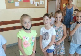  (photo)