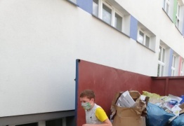  (photo)