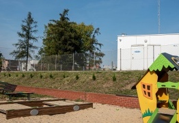  (photo)