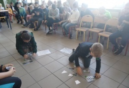  (photo)
