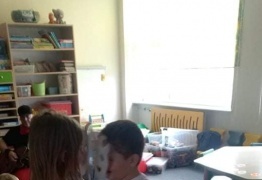  (photo)
