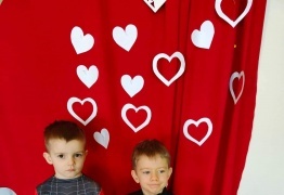  (photo)