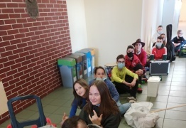  (photo)