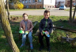  (photo)