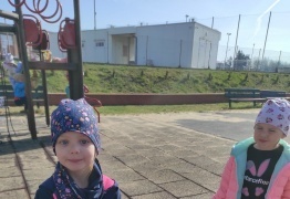  (photo)