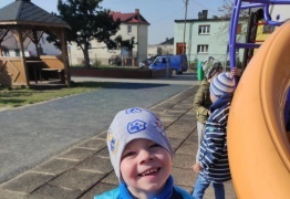  (photo)