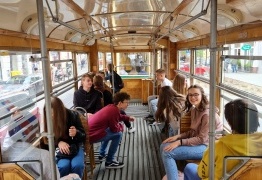  (photo)