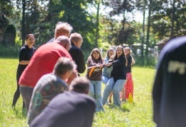  (photo)