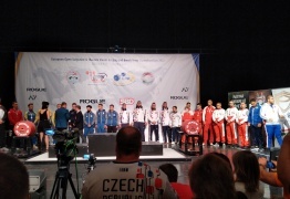  (photo)