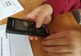  (photo)