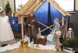  (photo)