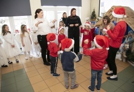  (photo)