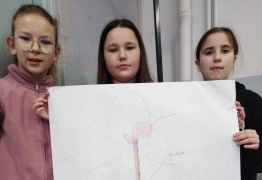  (photo)