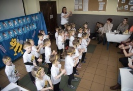  (photo)