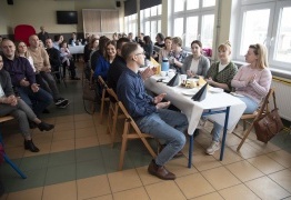  (photo)