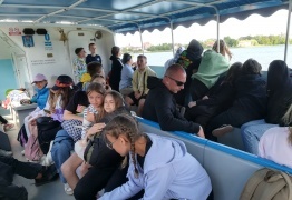  (photo)