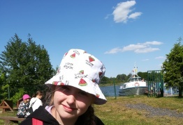  (photo)