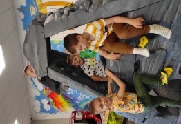  (photo)