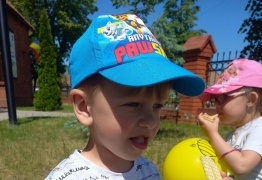  (photo)