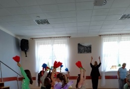  (photo)