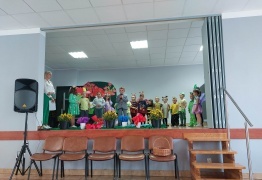  (photo)